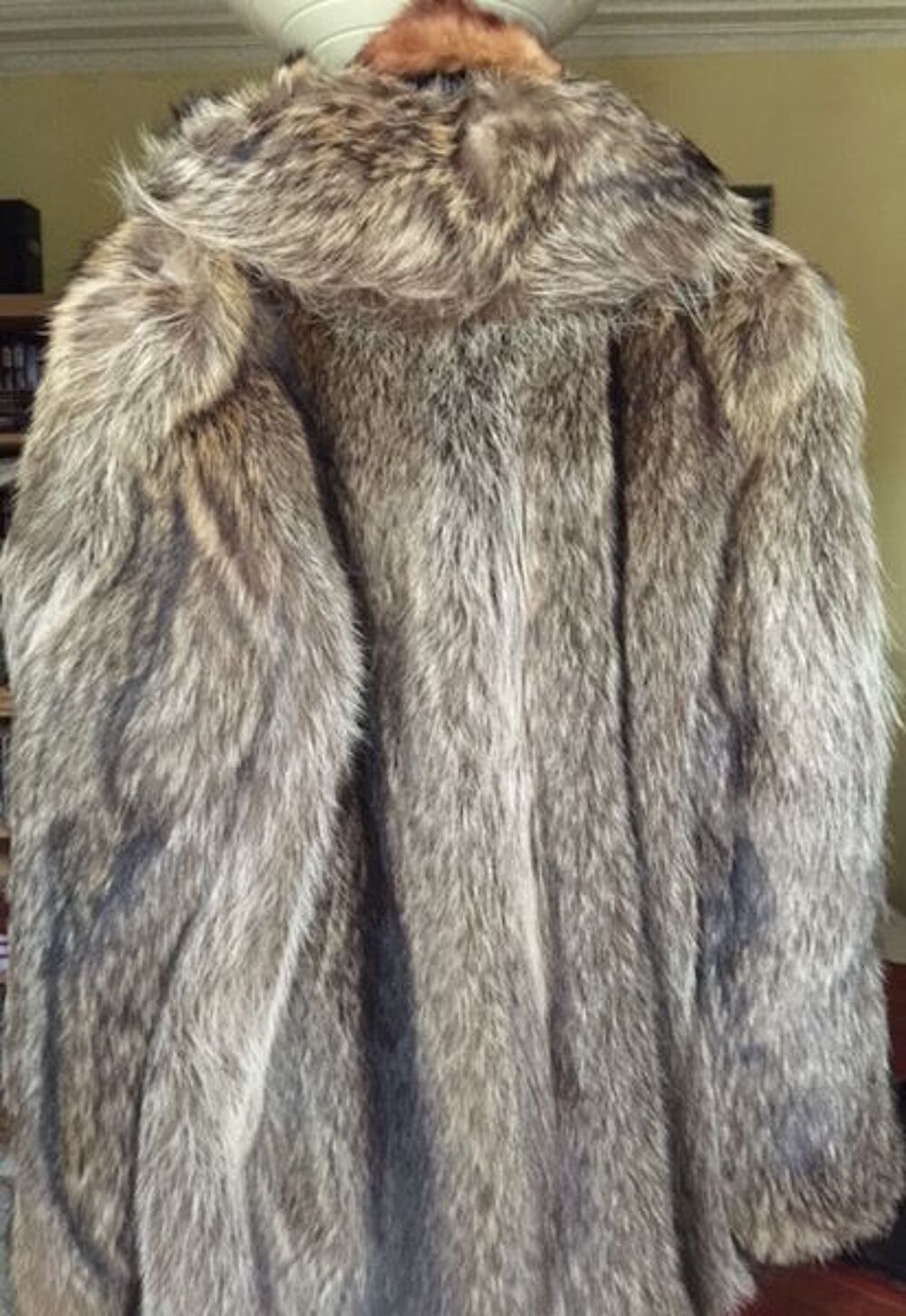 Fourrure de la Madeleine - Taille 44 Vêtements