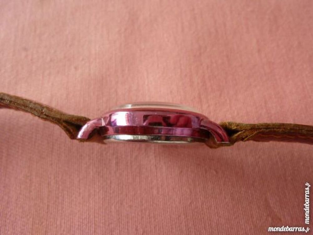 Jean Pierre RIVES PARIS montre dame DIV0133 Bijoux et montres