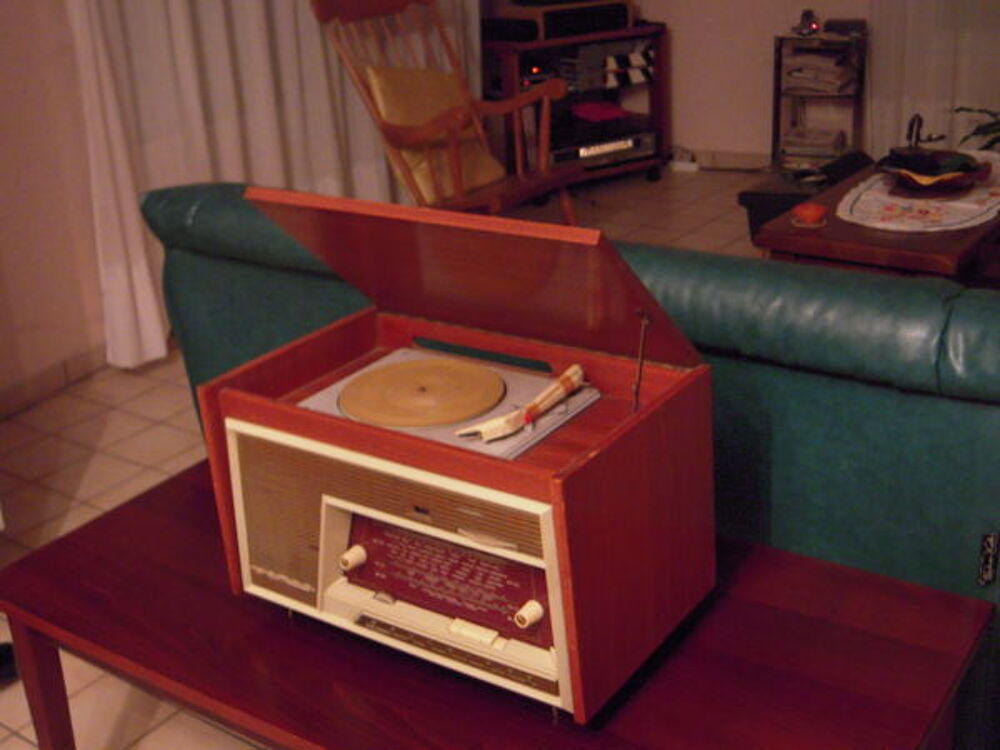 poste radio Meubles