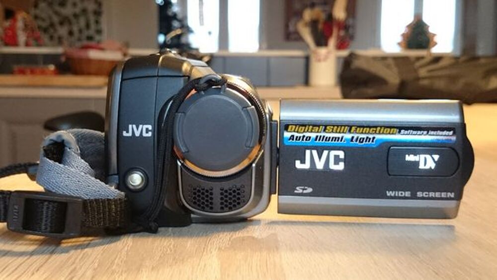 Digital Video Camera JVC DR 860E Photos/Video/TV