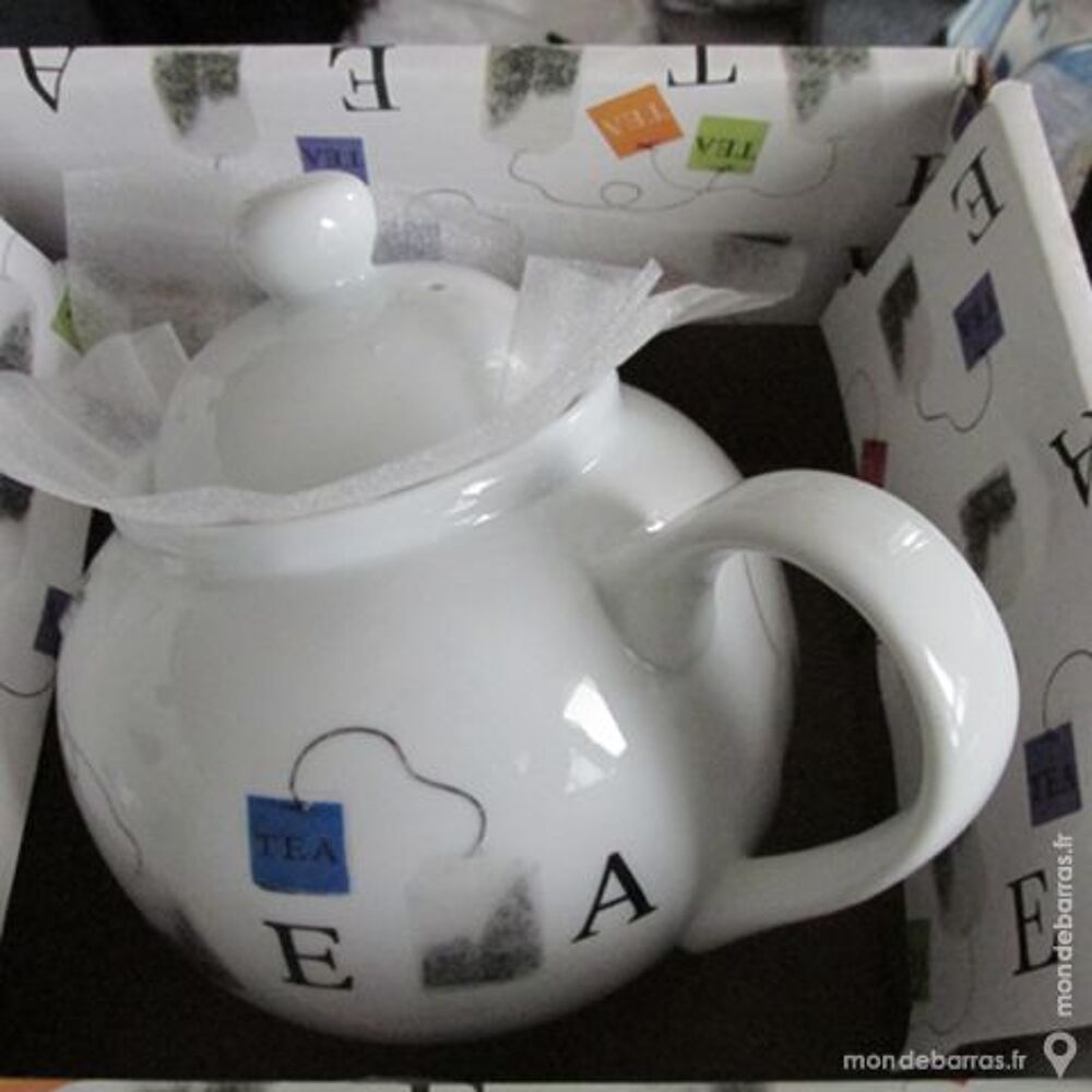 THIEIERE &laquo;TEA&raquo; neuve blanche avec sachets de th&eacute; Cuisine