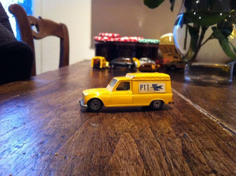 RENAULT 4 FOURGONNETTE NOREV 