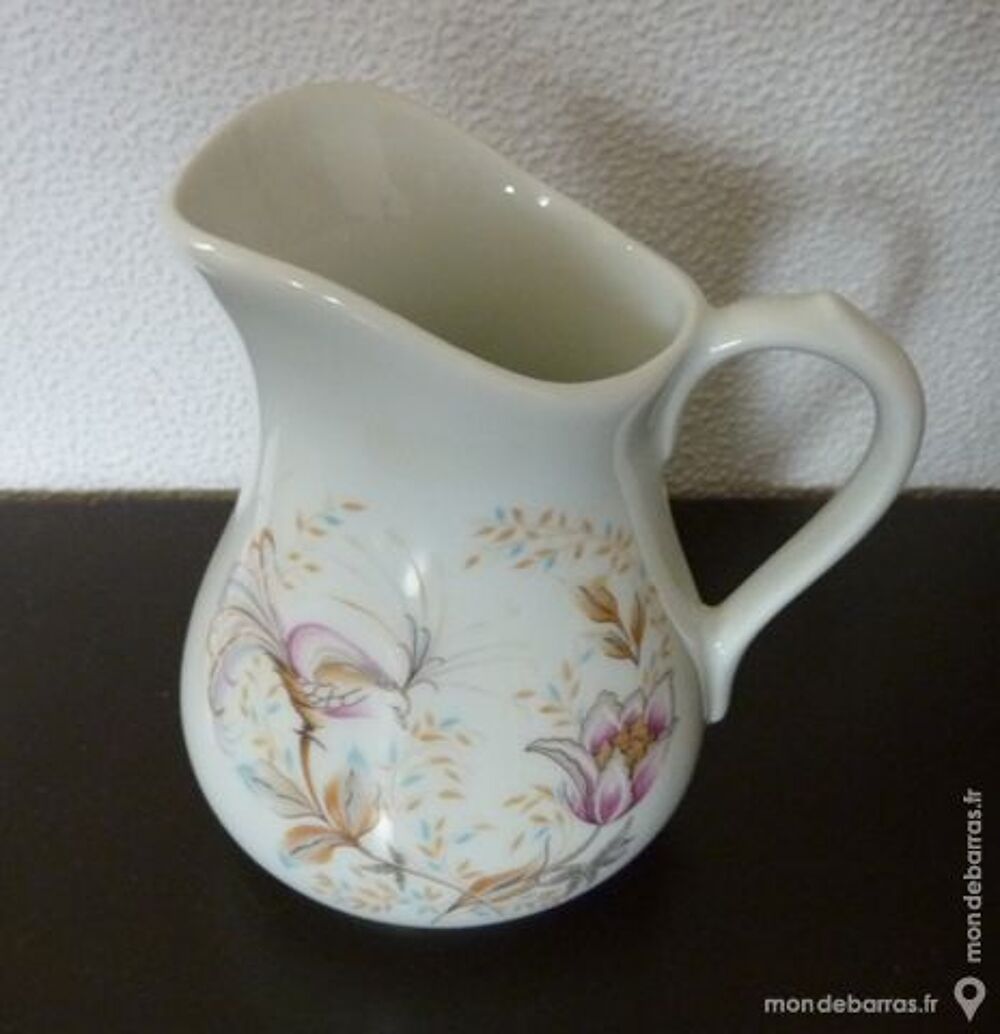 PETIT POT EN PORCELAINE DE LIMOGE Décoration