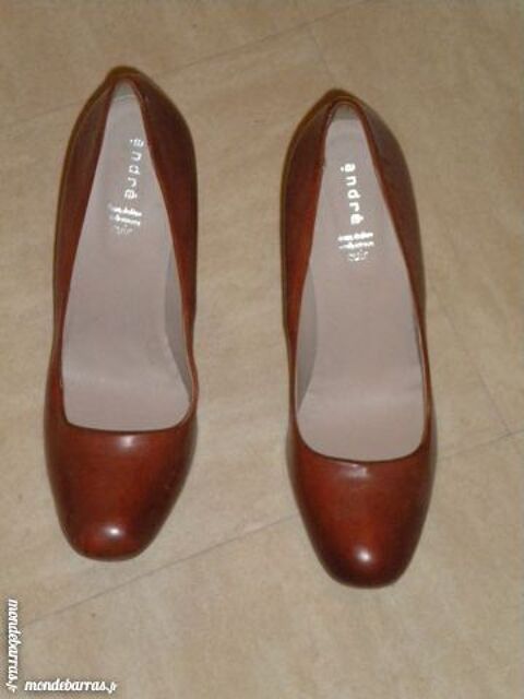 chaussures  talon andr couleur marron 3 Les Ulis (91)