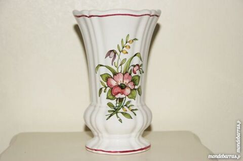 petit vase en moustier 8 Cergy (95)