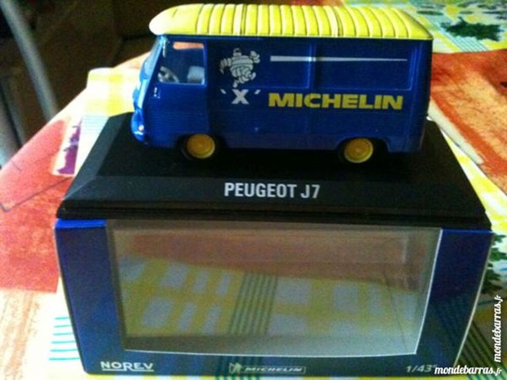 Peugeot j7 michelin pneus x norev 1/43 Jeux / jouets