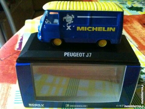 Peugeot j7 michelin pneus x norev 1/43 25 Courcouronnes (91)