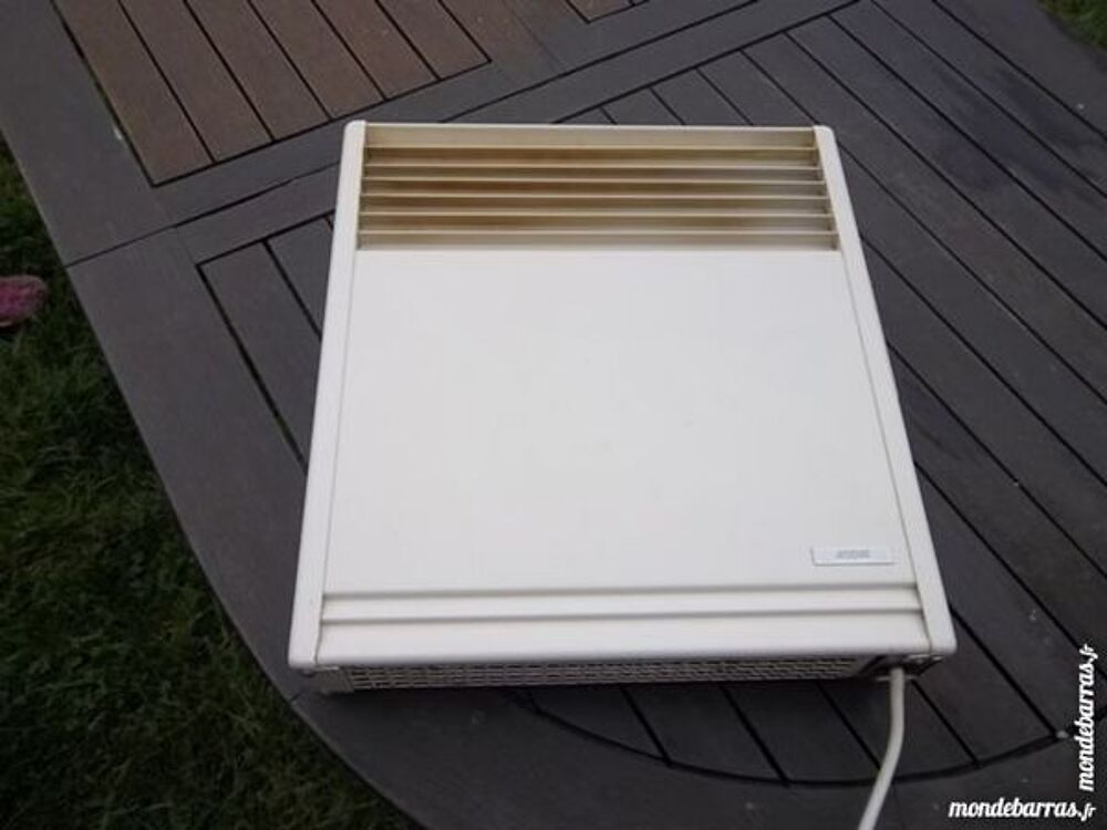 2 radiateurs &eacute;lectriques Electroménager