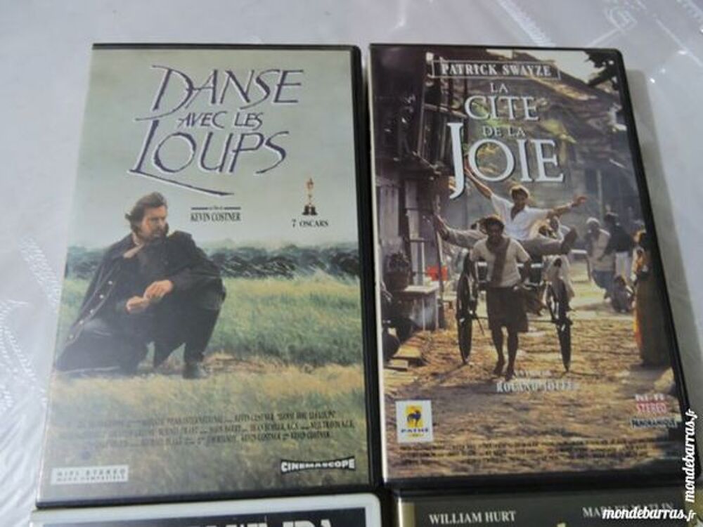 Diverses cassettes VHS DVD et blu-ray