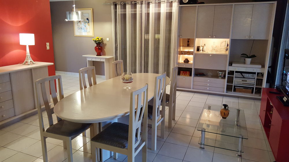 SALLE A MANGER FRENE MASSIF Meubles