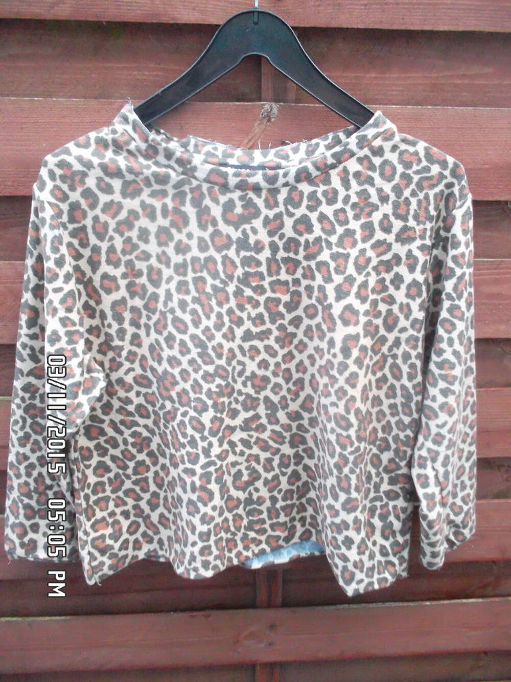 HAUT LEOPARD*JUSTE 2E*KIKI60230 Vêtements
