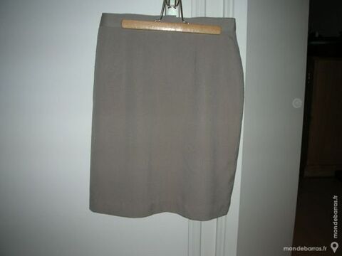 jupe beige 4 Thiais (94)