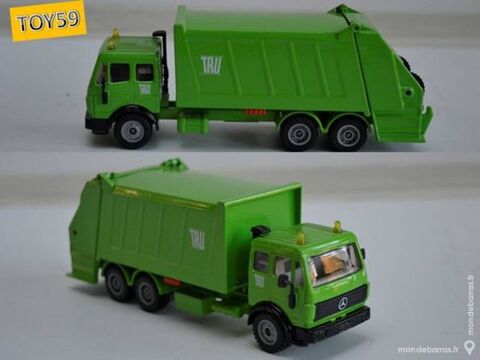 Siku camion MERCEDES 'poubelle' 1/50e 25 Mons-en-Barul (59)