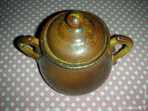 Pot en gr�s 4 Thiais (94)