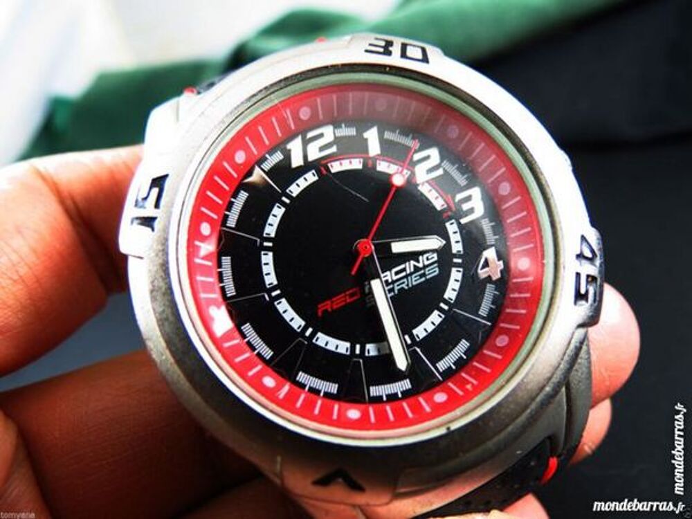 RED RACING CAR SERIES montre analogique DIV0440 Bijoux et montres