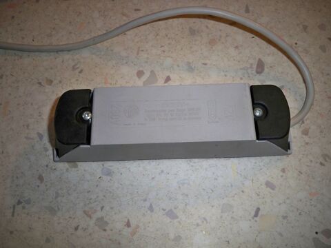 Lot de 5 tranfos TBT 220 / 12v 50 w pour spots 20 trchy (91)