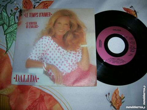 45 TOURS DALIDA Le temps d'aimer 12 Nantes (44)