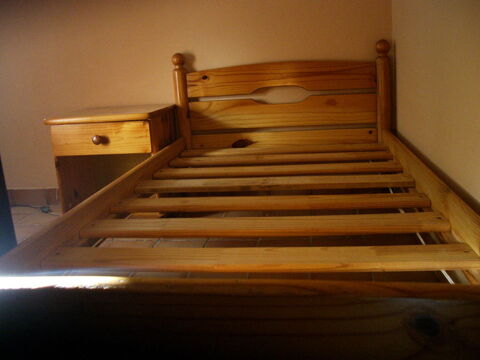 2 lits 1 p avec 2 chevets 60 Montluon (03)