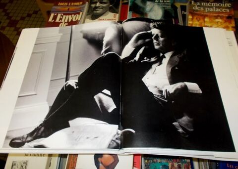 beau livre john f kennedy par martine bartolomei  20 Monflanquin (47)
