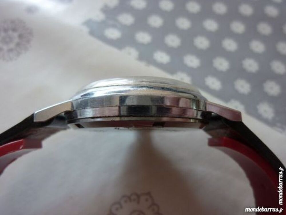 STRATO montre m&eacute;canique 15 rubis DIV0526 Bijoux et montres
