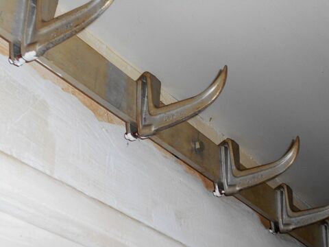 Cr�dence croc de boucher (9) largeur 2m20 pour cuisine 350 Monflanquin (47)