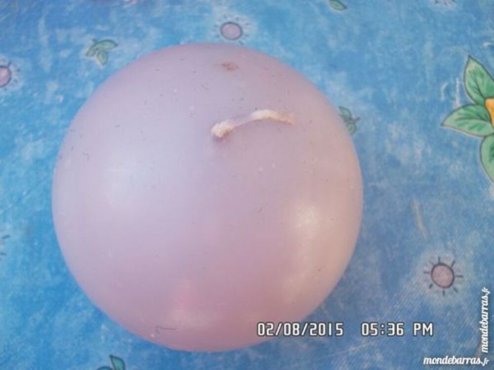 bougie mauve ronde*juste 1e*kiki60230 Décoration