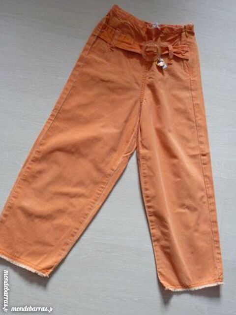 Pantalon fille 5 ans 2 Brienne-le-Chteau (10)