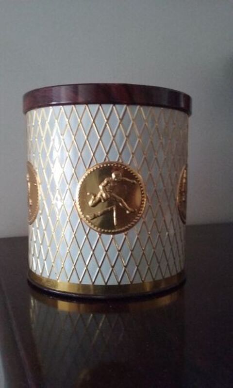 Jolie boite vide poche 5 Charenton-le-Pont (94)