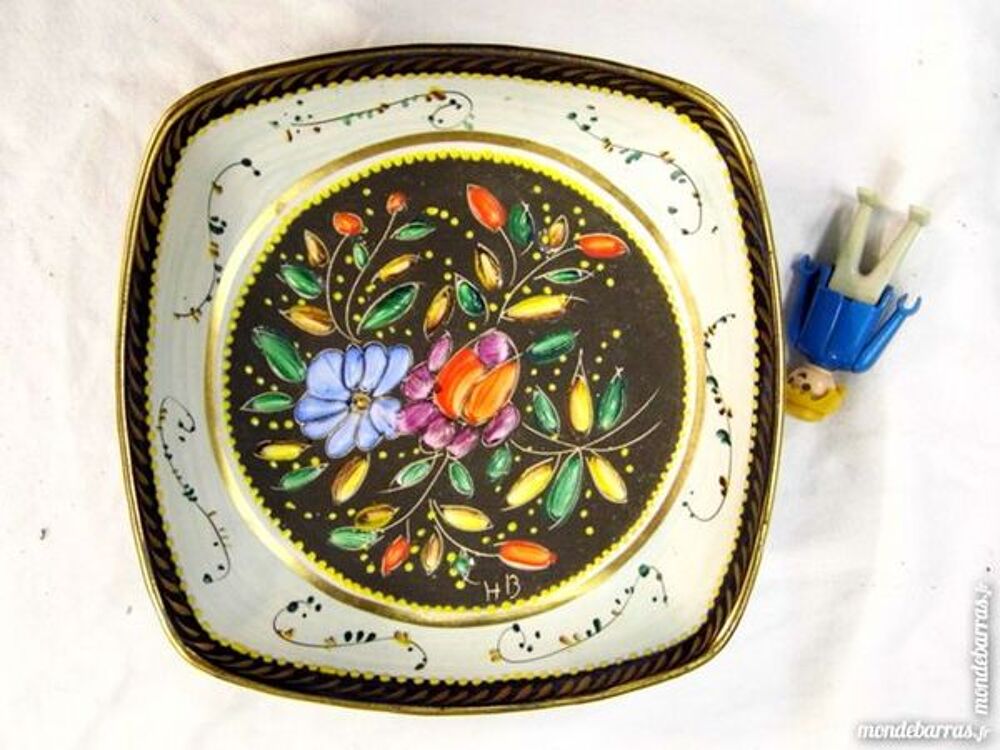 FAIENCE ANCIEN PLAT H BEQUET QUAREGNON Décoration