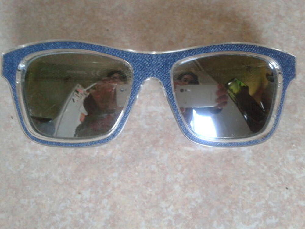 Lunette de soleil femme Diesel Maroquinerie