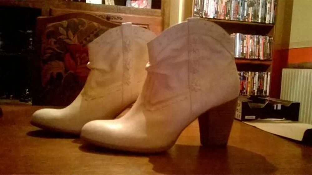 Blouson cuir gris et bottines ivoire Vêtements