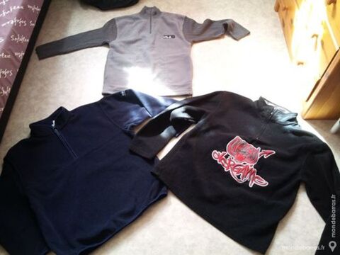 lot de pull polaire et gilet enfants 25 Jezainville (54)