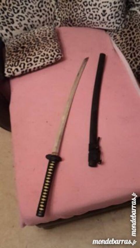 OBJET DIVERS 50 Fays (52)