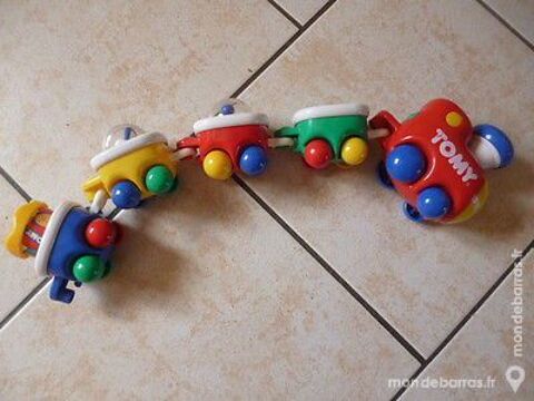 Jeu d'Eveil bb Train TOMY 4 Argenton-sur-Creuse (36)