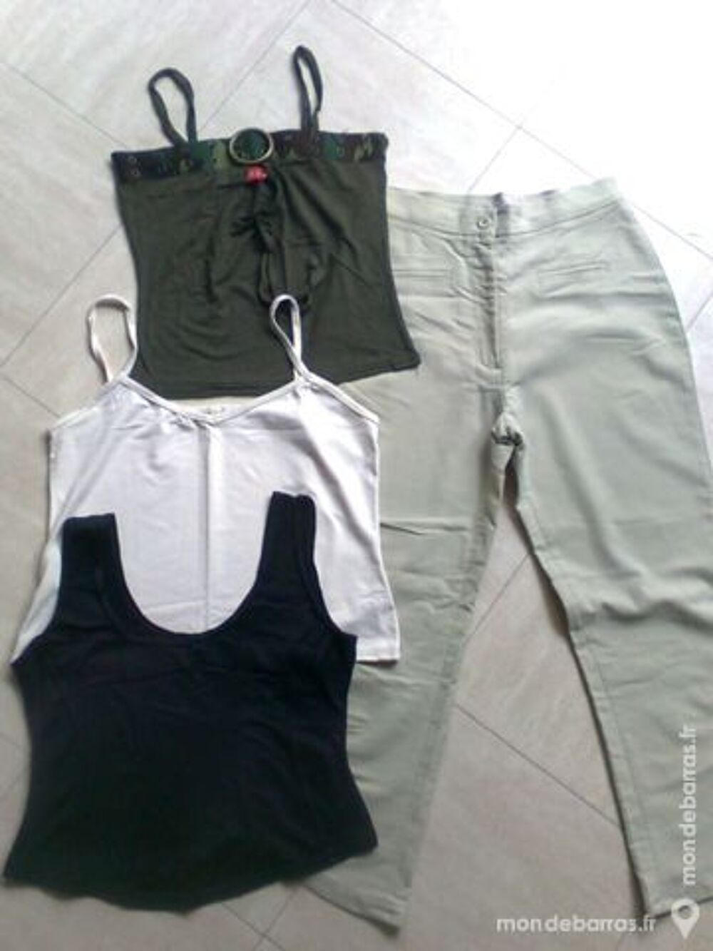 Lot de PANTALON et DEBARDEURS - 10 ans - zoe Vêtements