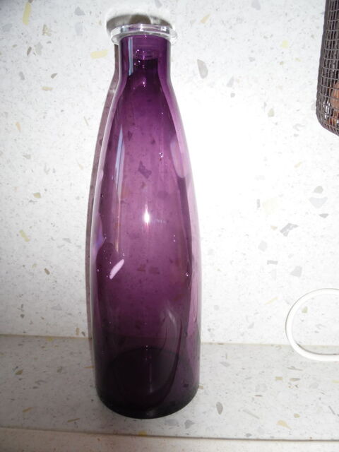 carafe coloris mauve/violet avec bouchon, comme neuve 3 Abbeville (80)