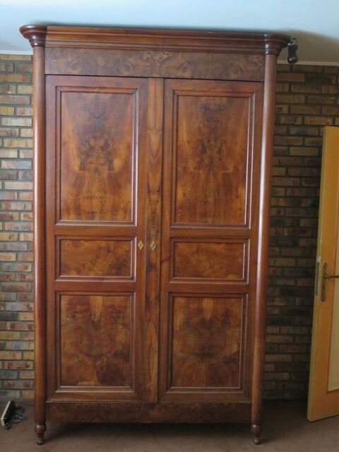 ARMOIRE LOUIS XVI 400 Vaux-sur-Seine (78)