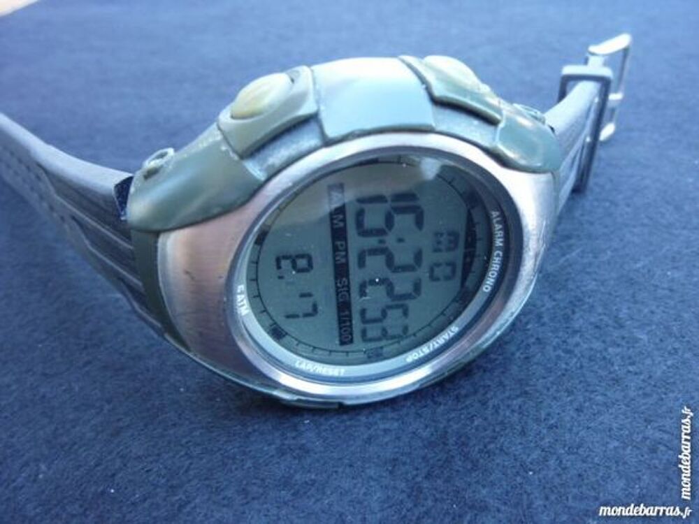 UMBRO JUMBO MILITARY chrono 1/100&egrave;me DIV0213 Bijoux et montres