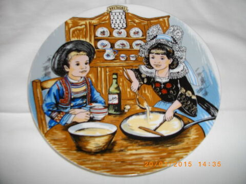 DEUX ASSIETTES BRETONNES (vendus  l'unit) 15 Perros-Guirec (22)
