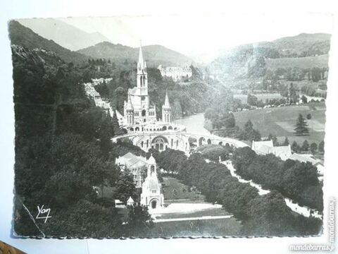 Carte postale Lourde N°1033 La Basilique 1943 4 Bordeaux (33)