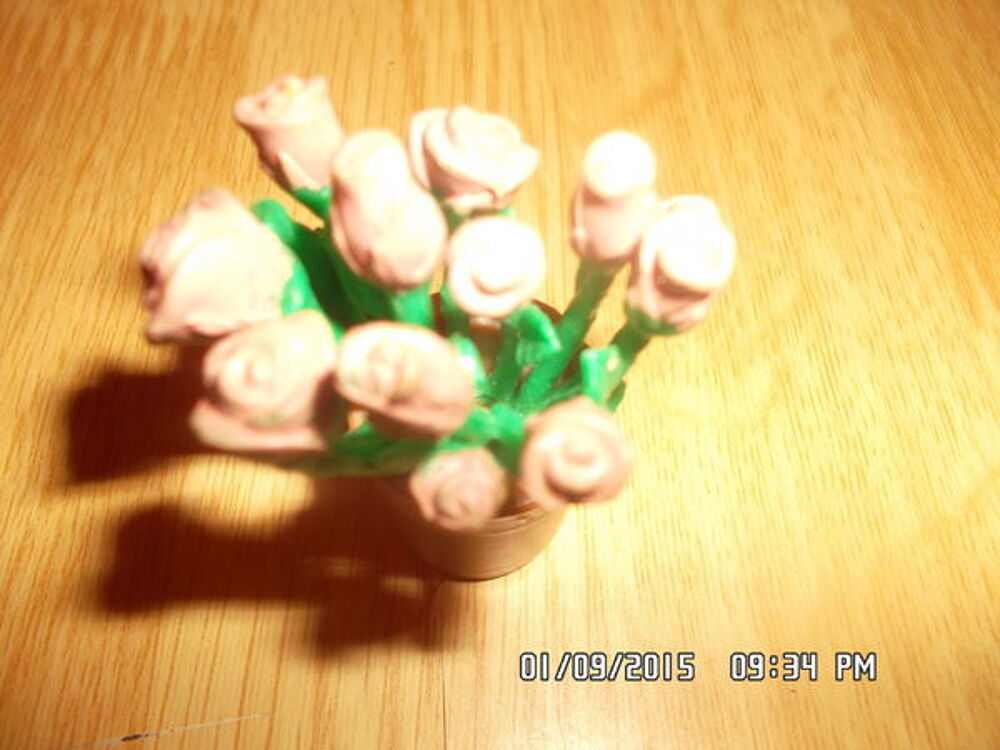 PETIT POT DE FLEURS*JUSTE 0.50 CTS*KIKI60230 Jeux / jouets