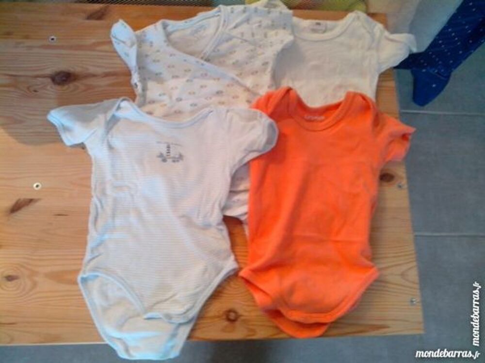 lot de 4 bodies Vêtements enfants