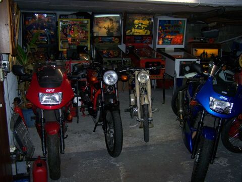 Recherche tous jeux de bar en panne ou a restaurer. 1 Alenon (61)