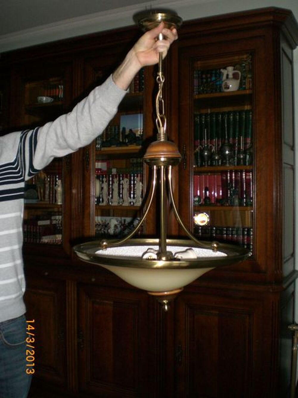 Suspension 3 lampes bois et laiton Dcoration