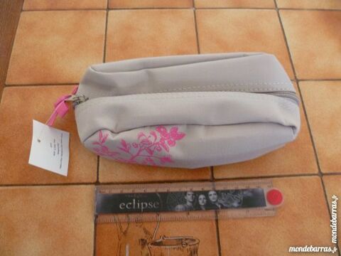 trousse neuf �cole enfant scolaire mode fille no�l 5 F�ves (57)