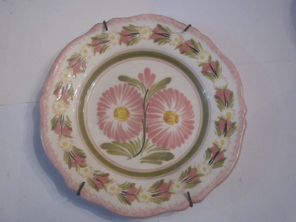 ASSIETTE HENRIOT QUIMPER d&eacute;cor FLEURS 
