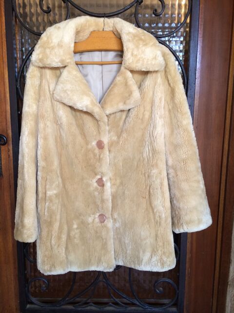 Veste en mouton dor retourn 300 Montferrier-sur-Lez (34)