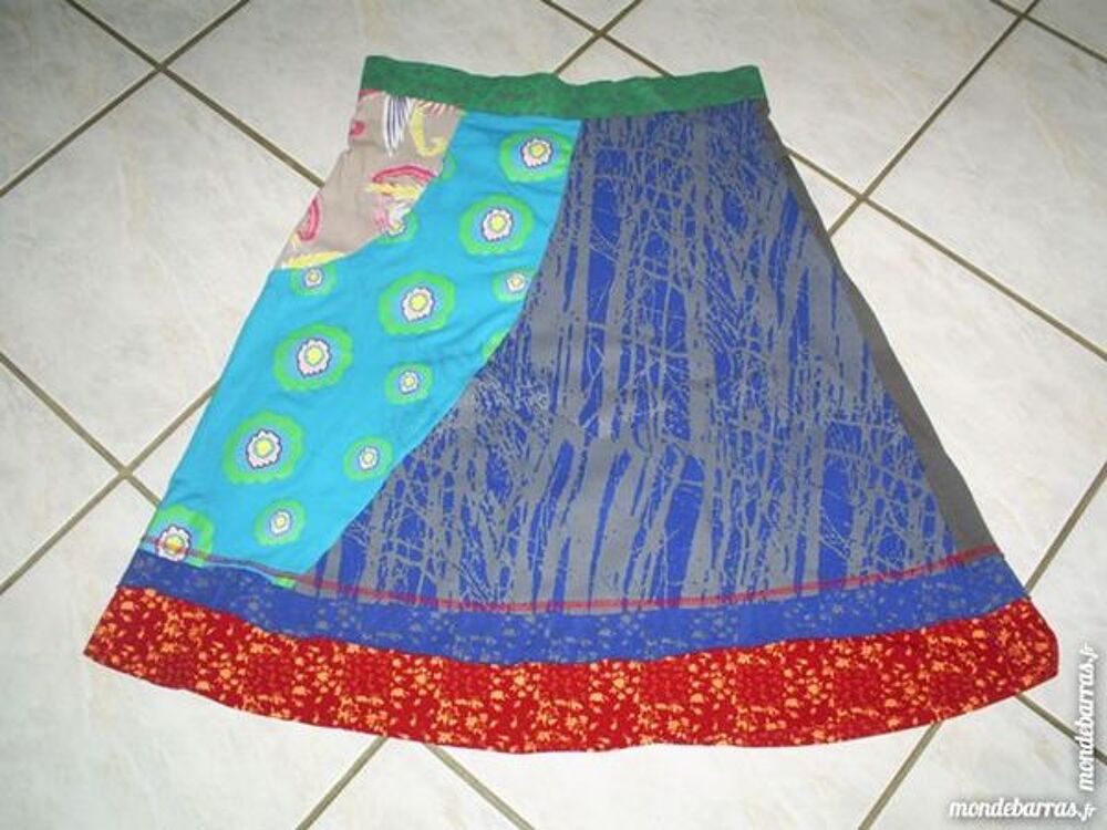 Jupe LULU.H Taille M Vêtements