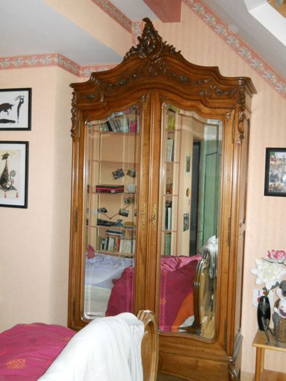 Chambre de Style Louis 15 en Noyer r&eacute;alisation d'&eacute;b&eacute;niste Meubles
