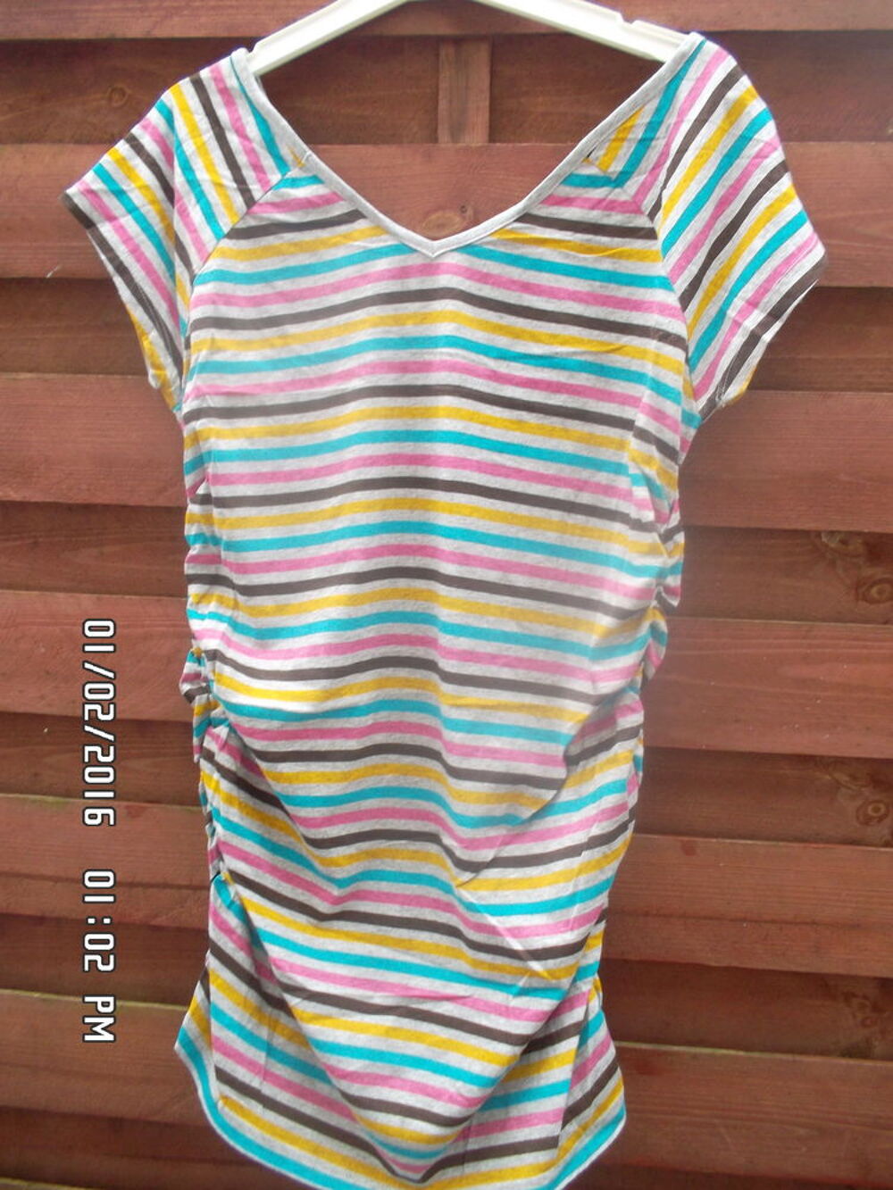 TEE SHIRT GRIS A RAYURES*JUSTE 2E*KIKI60230 Vêtements